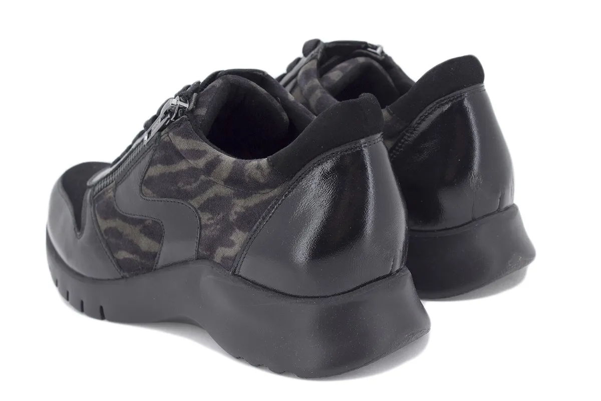 Black Patent Sneaker 225726