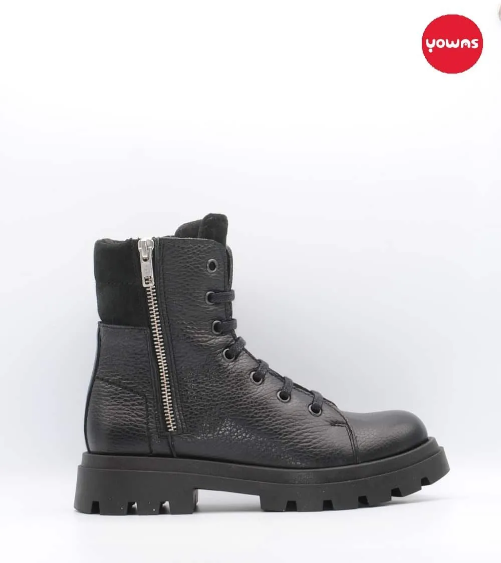 BOTAS NIÑA YOWAS PIEL NEGRA CREMALLERAS LATERALES