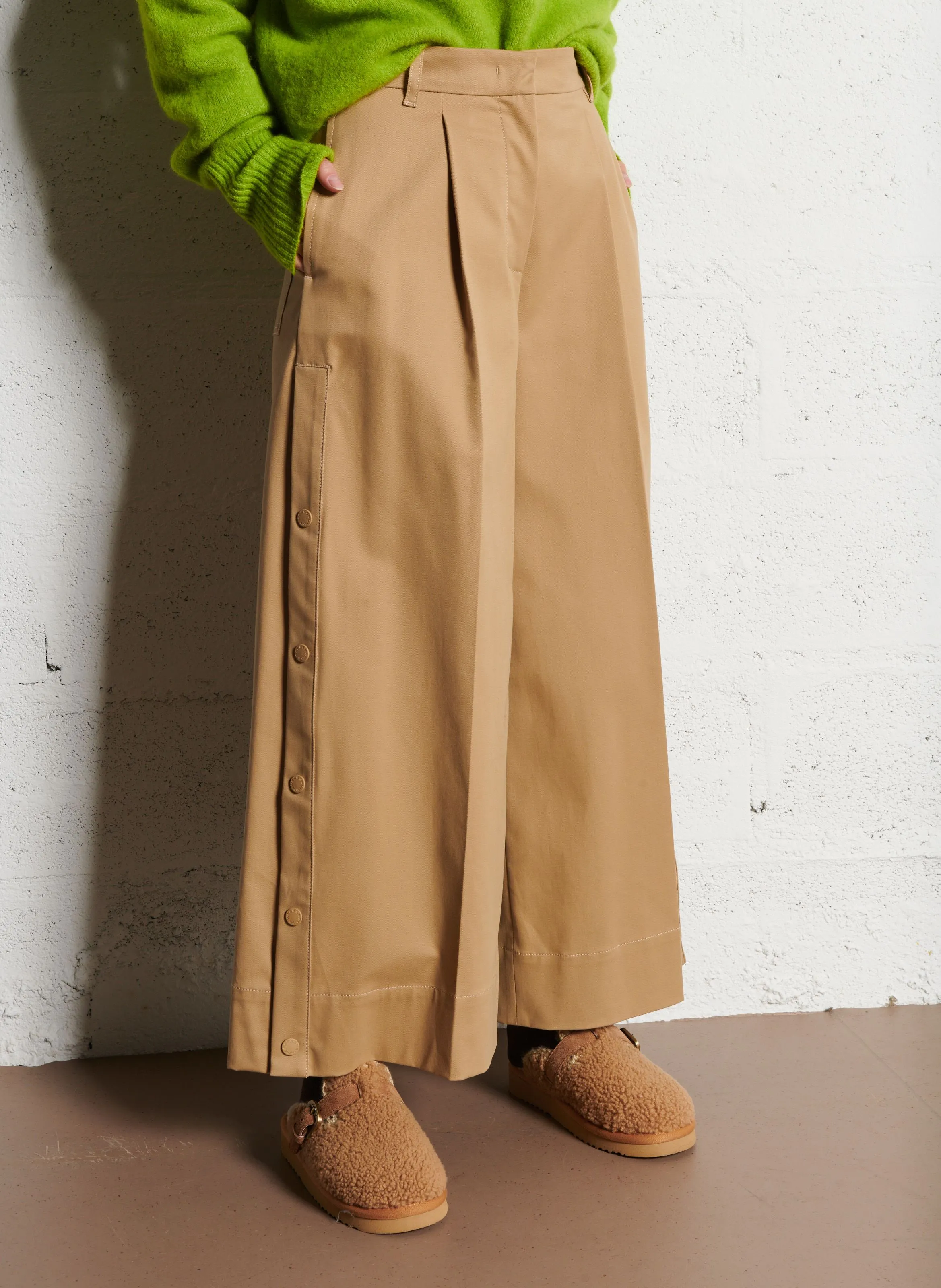 CAPRILE  PANTALóN ANCHO ESTILO TRENCH DE ALGODóN MEZCLADO EN BEIGE