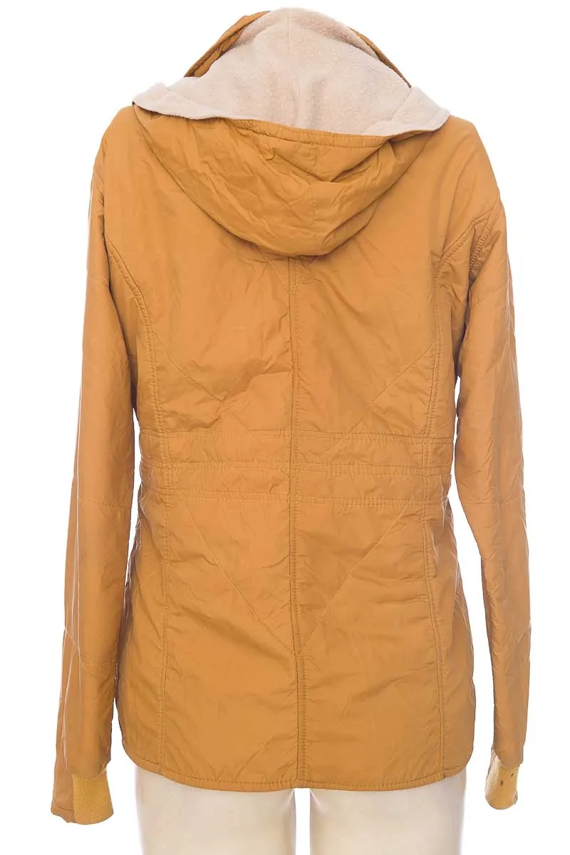 CHAQUETA / ABRIGO COLOR MOSTAZA  CLOSEANDO