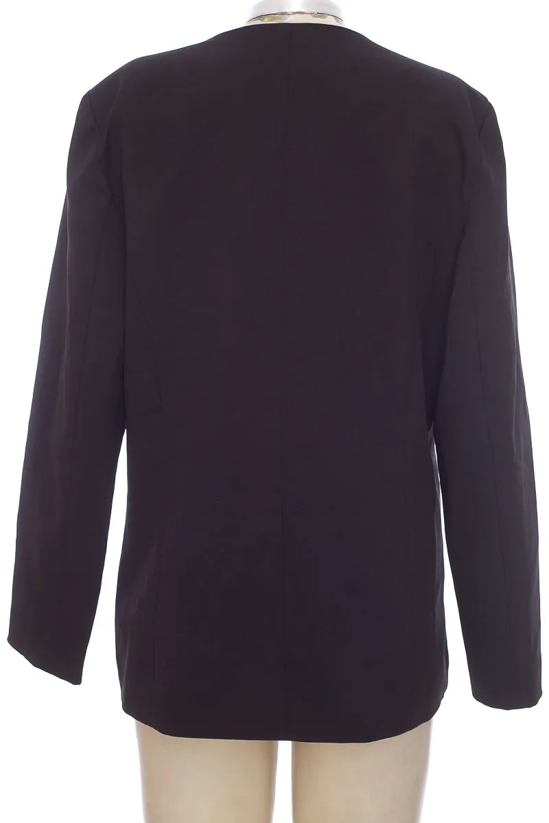 CHAQUETA / ABRIGO COLOR NEGRO  PATPRIMO