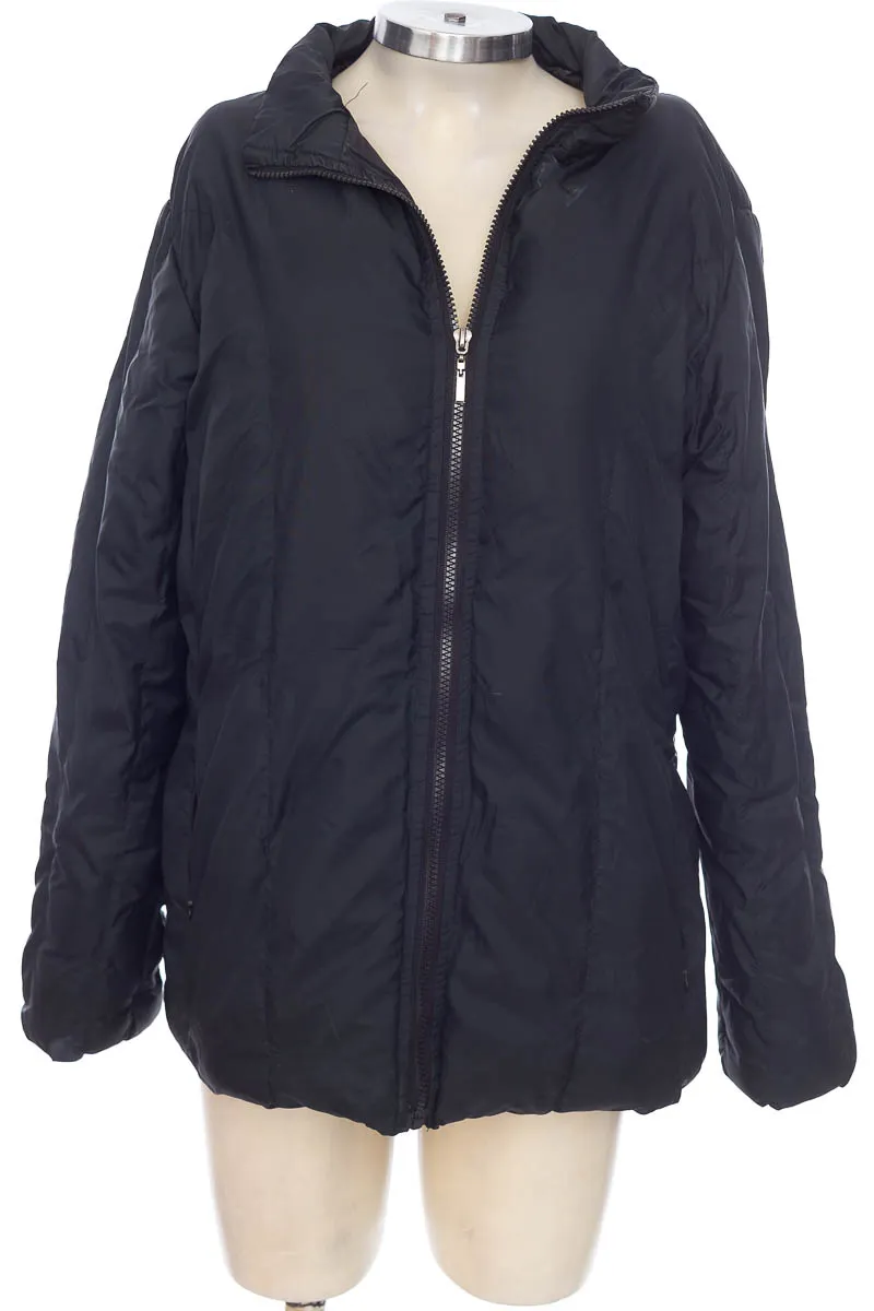 CHAQUETA / ABRIGO COLOR NEGRO  TALLINO