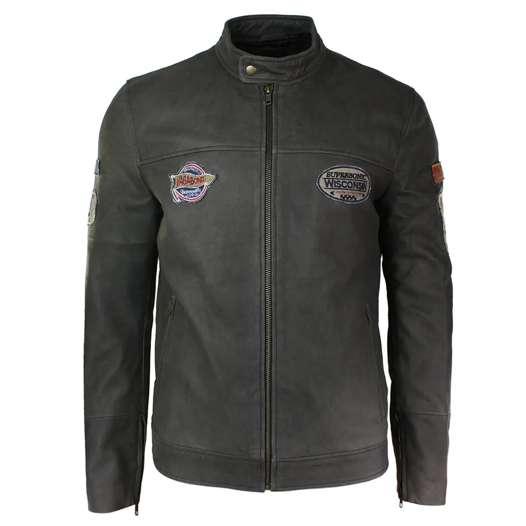 Chaqueta de motociclista de insignia de cuero marrón para hombres desgastados