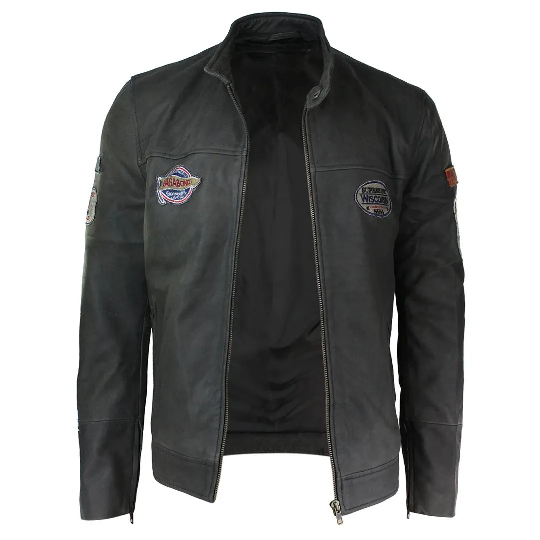Chaqueta de motociclista de insignia de cuero marrón para hombres desgastados
