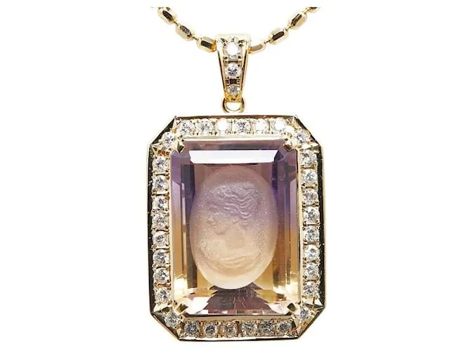 Collar de colgante Tasaki K18YG de oro amarillo con ametista de 12.40 ct y diamante de 0.58 ct en excelente estado Dorado 