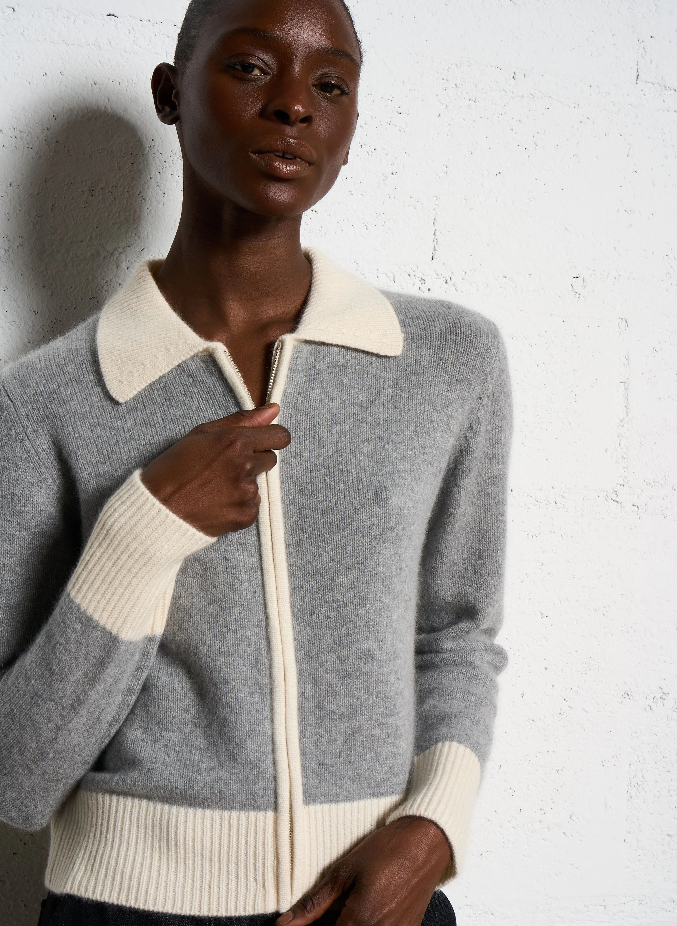 FROM FUTURE Chaqueta de cachemira con cremallera en gris
