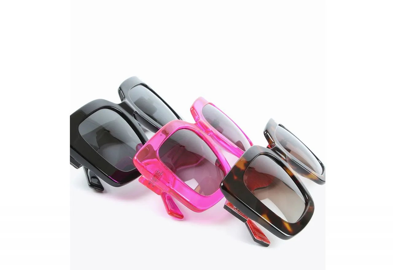 Gafas De Sol Negra Cuadradas Patillas Animal Print Lc Dorado
