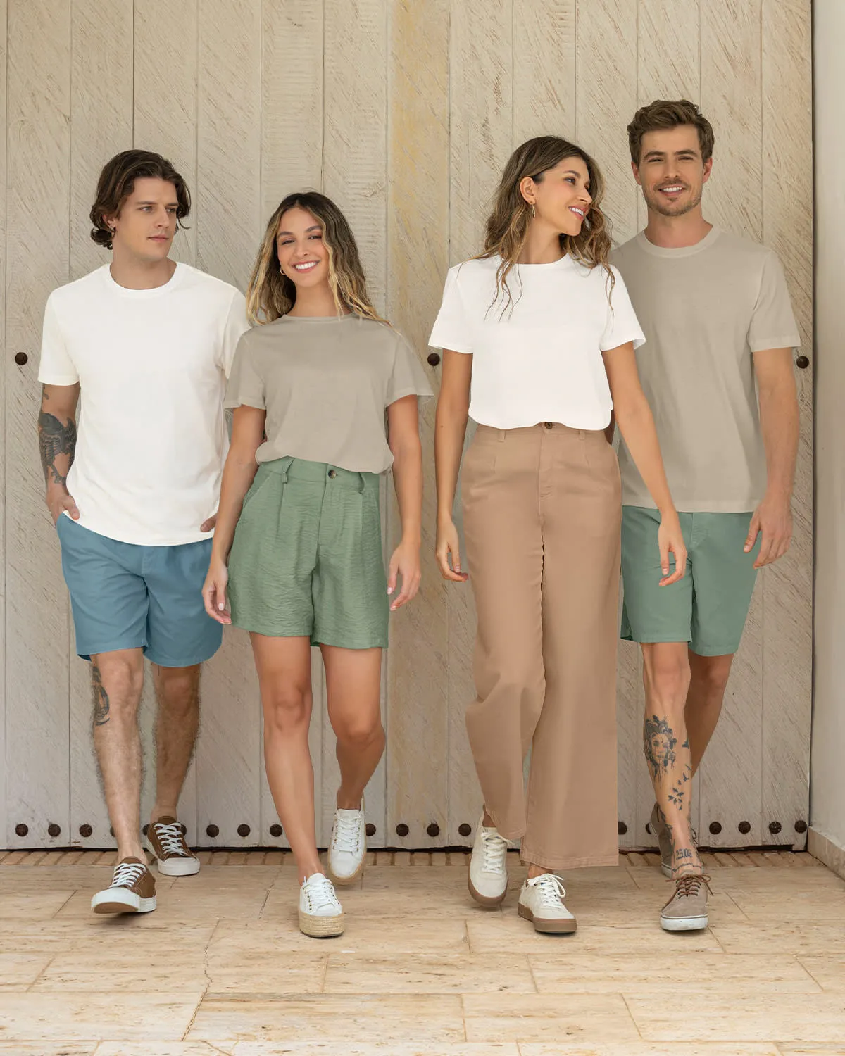 Jean bota ancha con bolsillos funcionales
