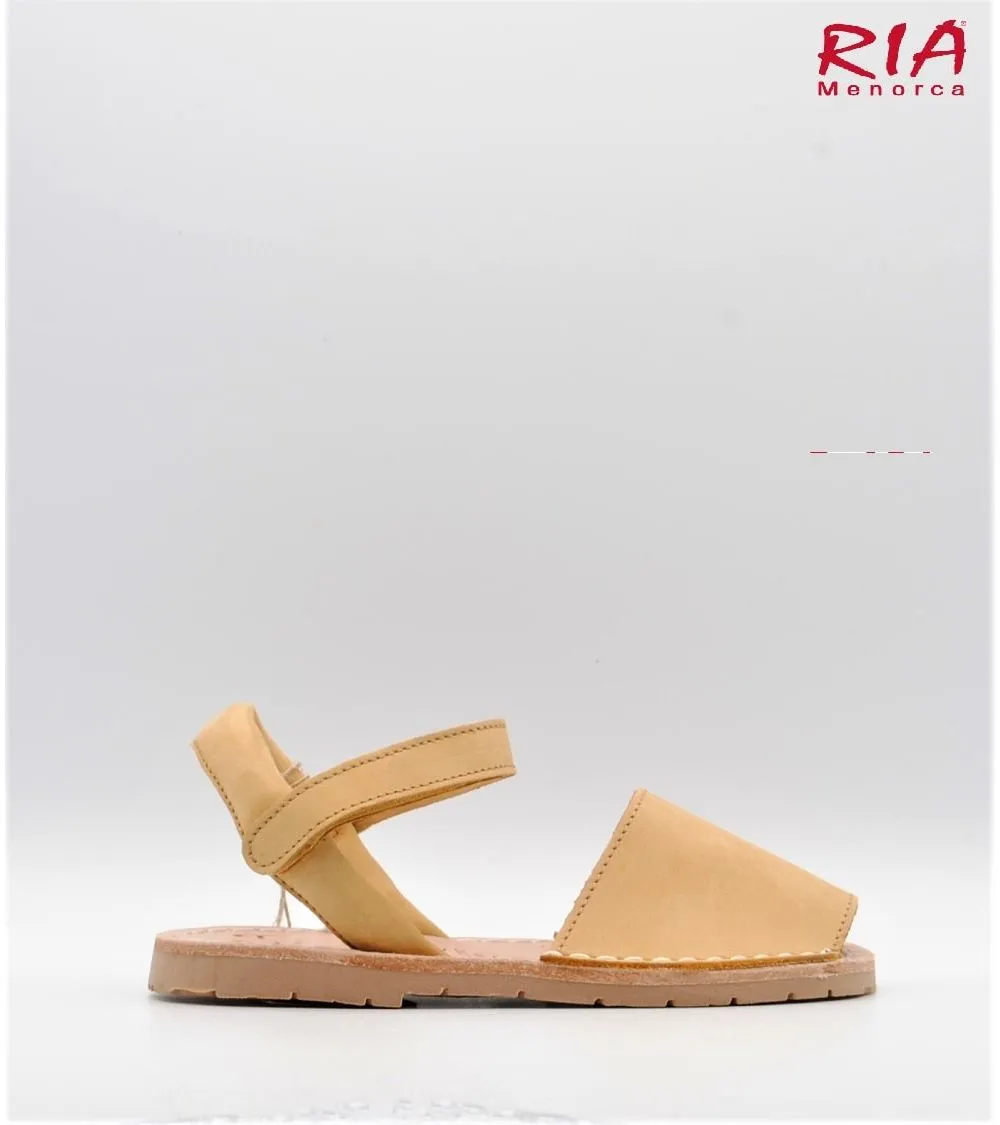MENORQUINAS AVARCAS RIA NUBUCK MOSTAZA TIRA VELCRO