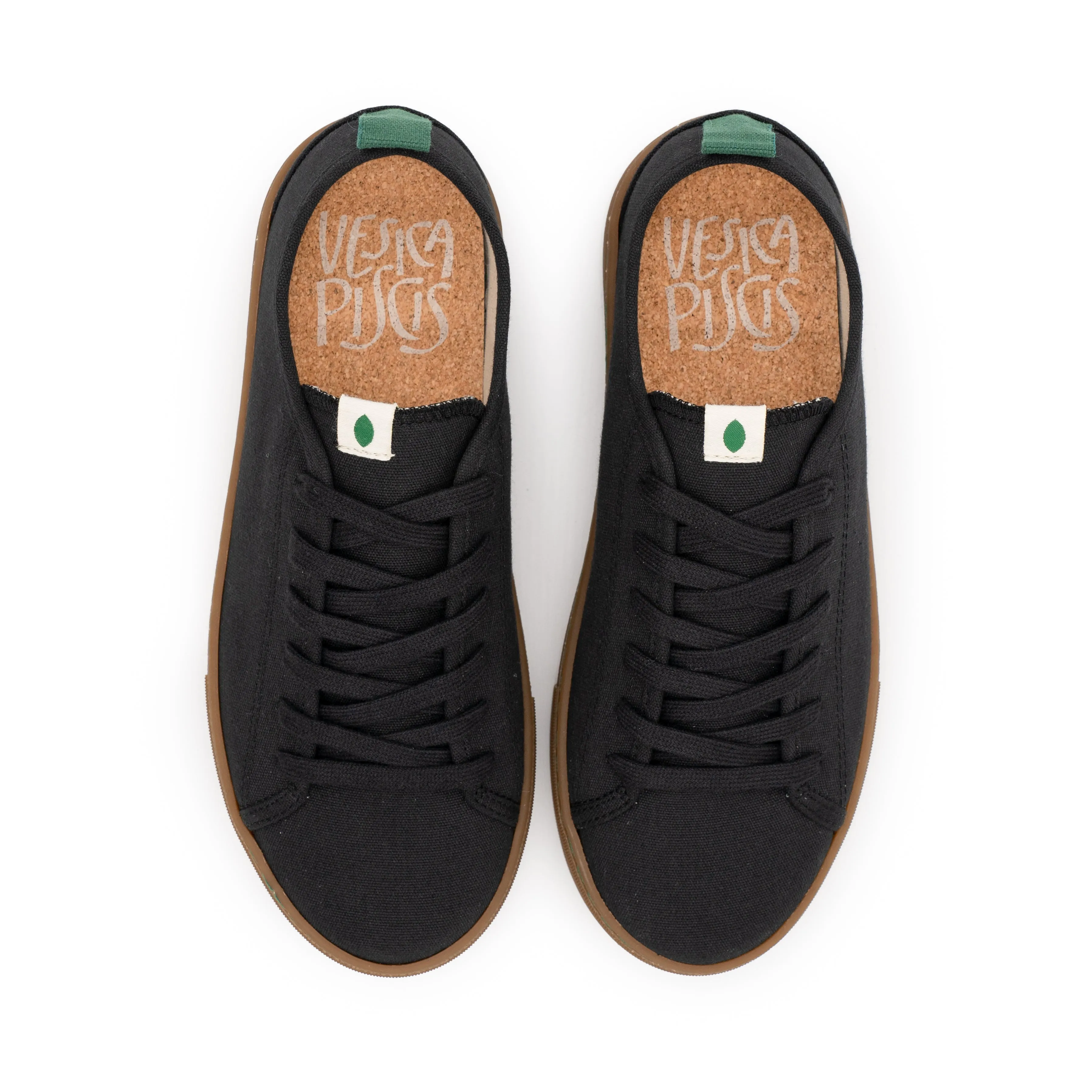 NIKOLA Zapatilla vegana negra NIK001