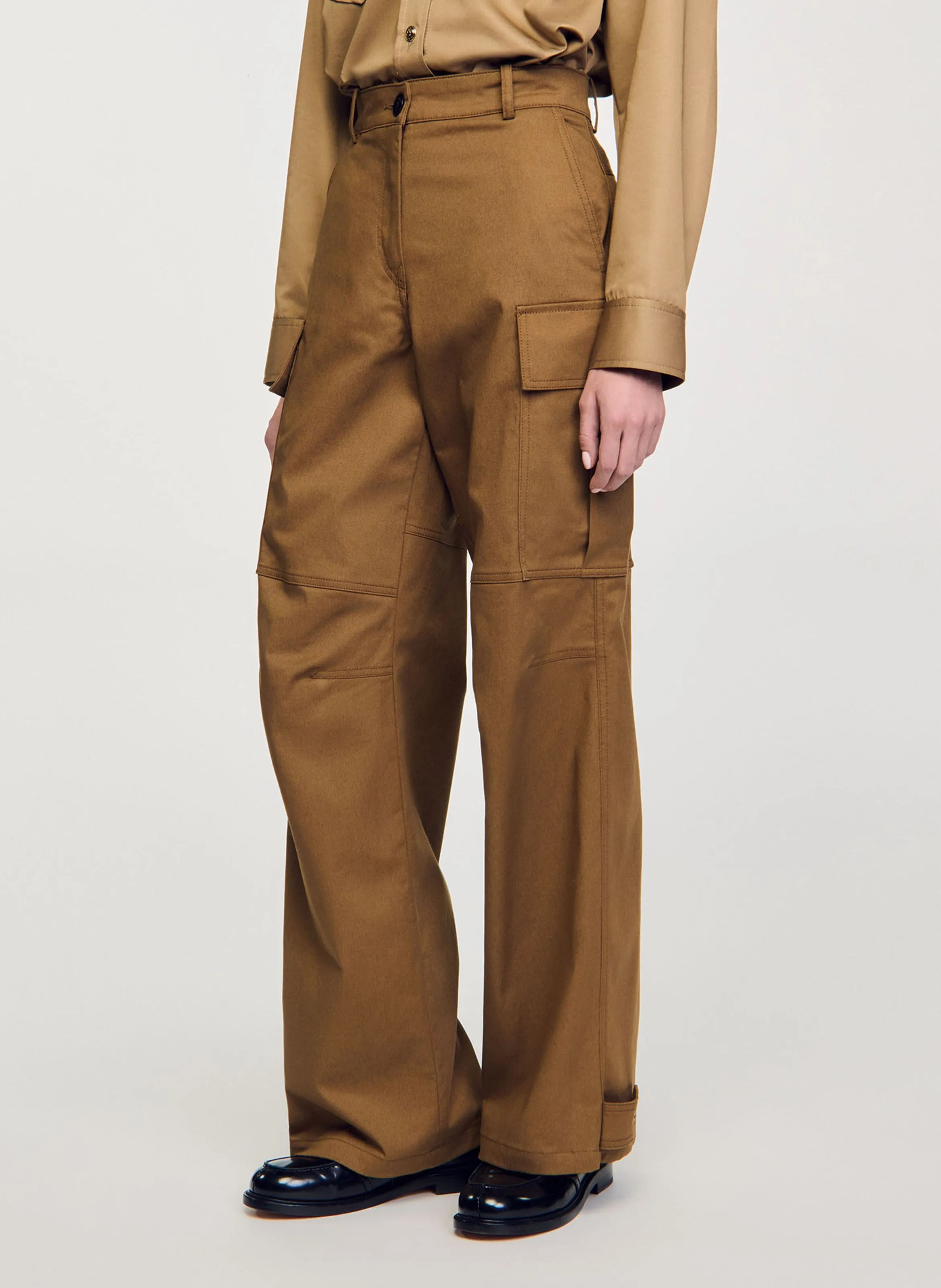 Pantalón cargo ancho de mezcla de algodón en marron