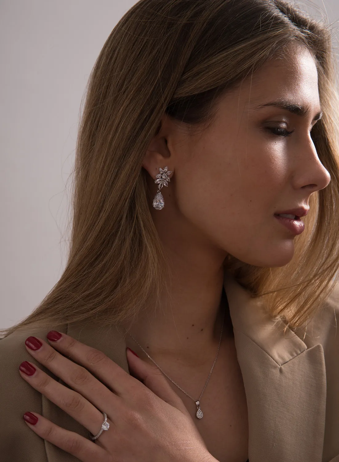 PENDIENTES DE NOVIA PEQUEÑOS PLATA FESTIVOS CON DISEÑO FLORAL