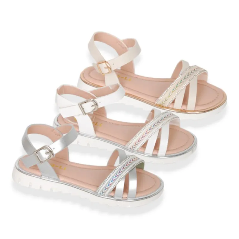 Sandalias de niña con hebilla