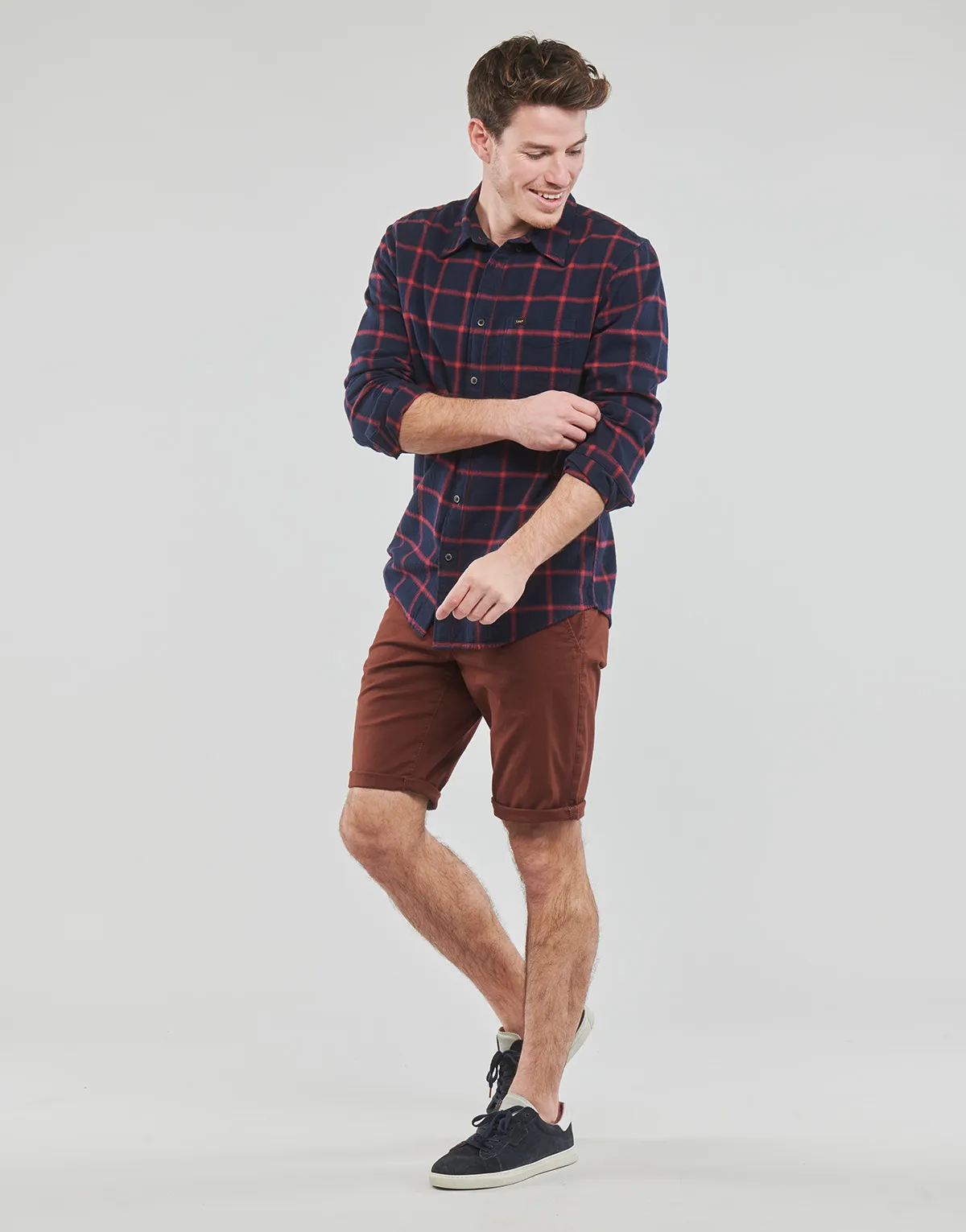 SHORT CHINO