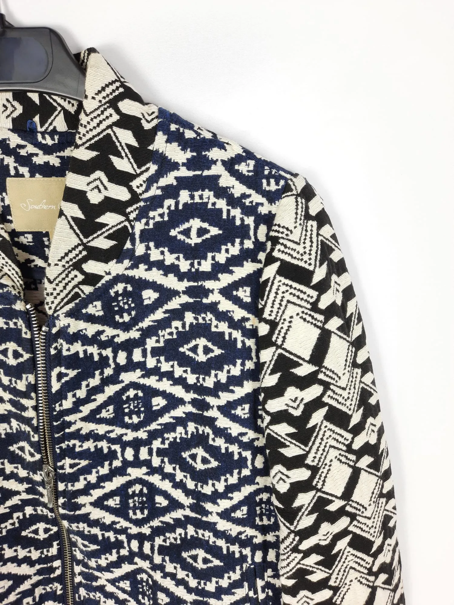 SHOUTHERN COTTON. Chaqueta con estampado étnico T.40