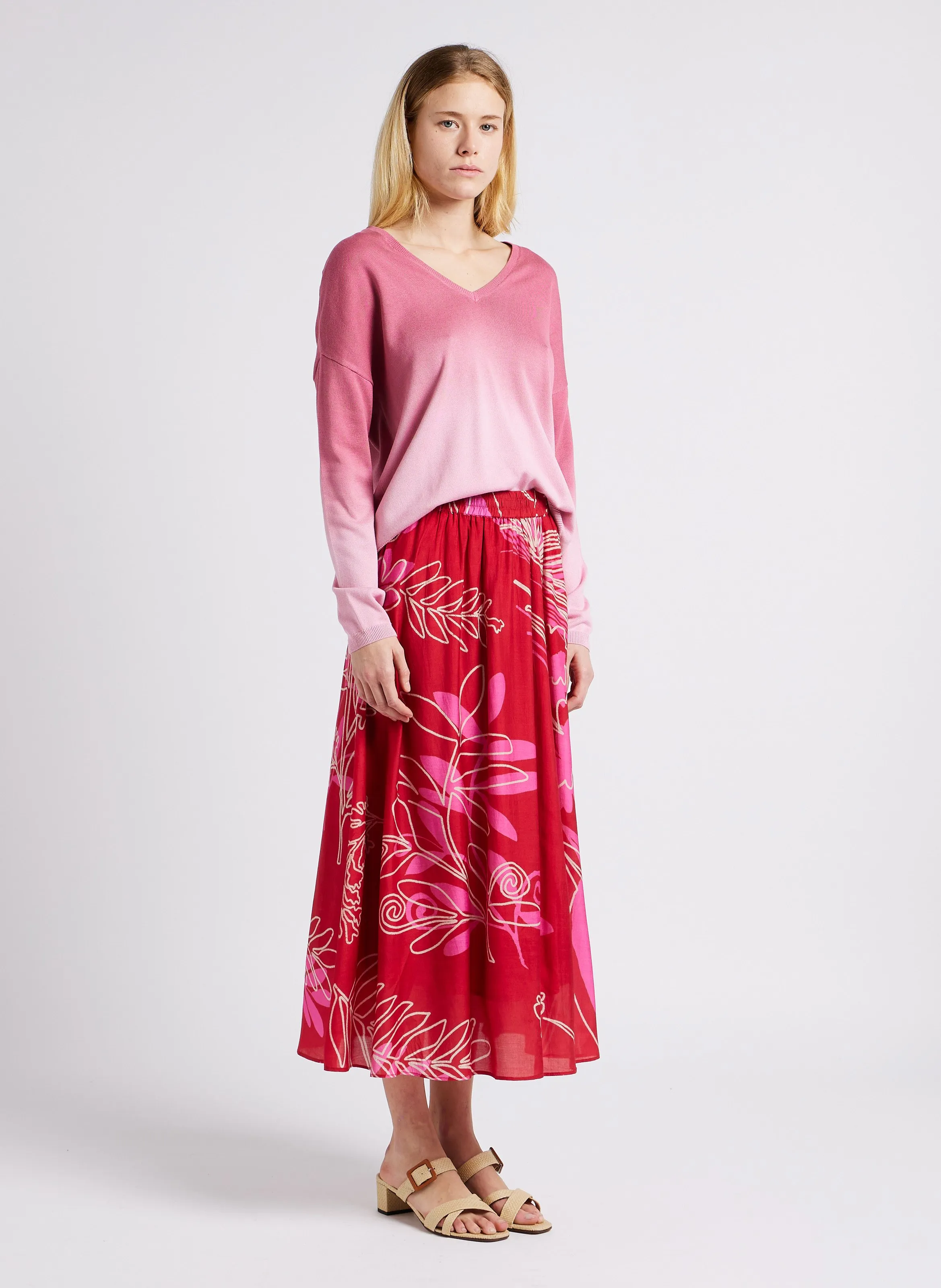 STELLA FOREST ORNELLA  FALDA MIDI DE TALLE MEDIO ALTO CON ESTAMPADO EN ROJO