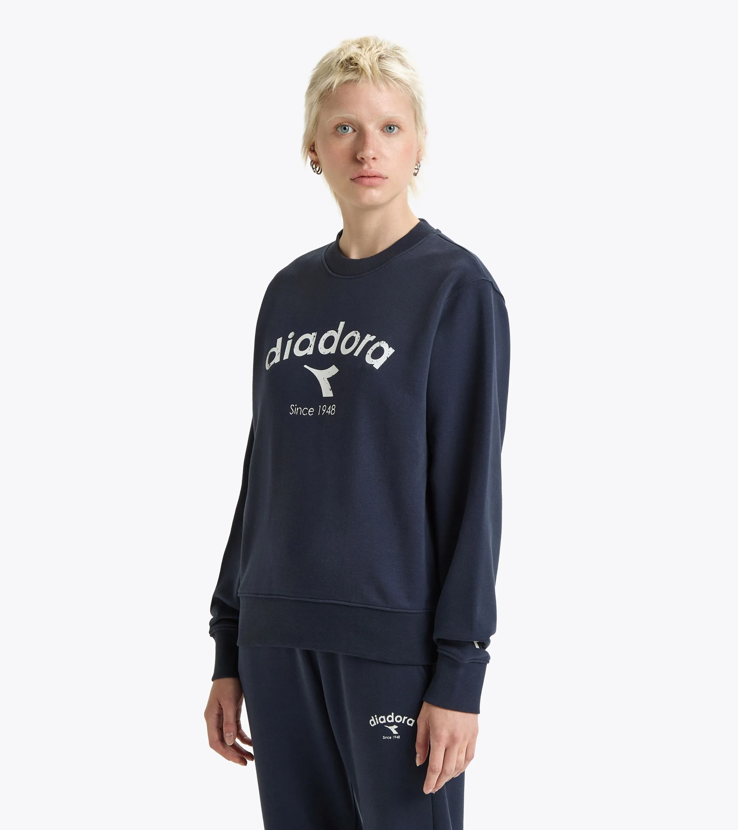 SWEATSHIRT CREW ATHL. LOGO SUDADERA DE CUELLO REDONDO  GENDER NEUTRAL