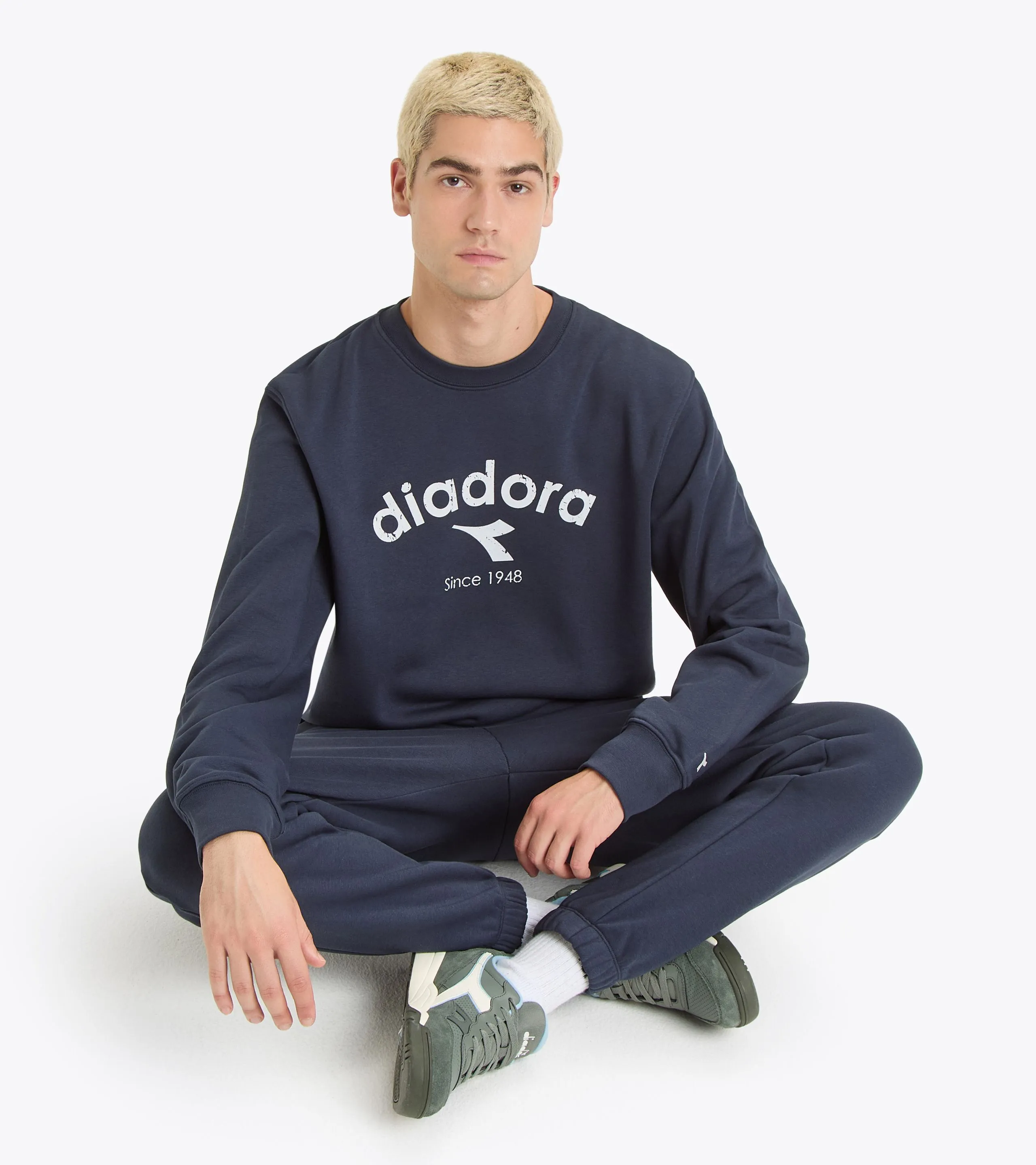 SWEATSHIRT CREW ATHL. LOGO SUDADERA DE CUELLO REDONDO  GENDER NEUTRAL