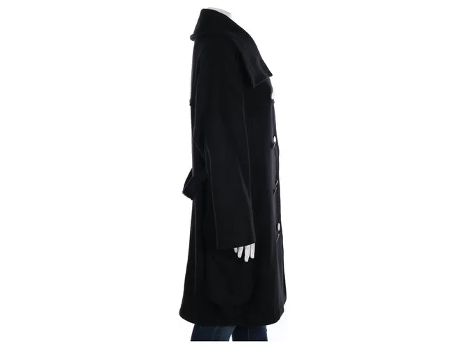 Won Hundred Abrigos, Ropa de calle Negro 