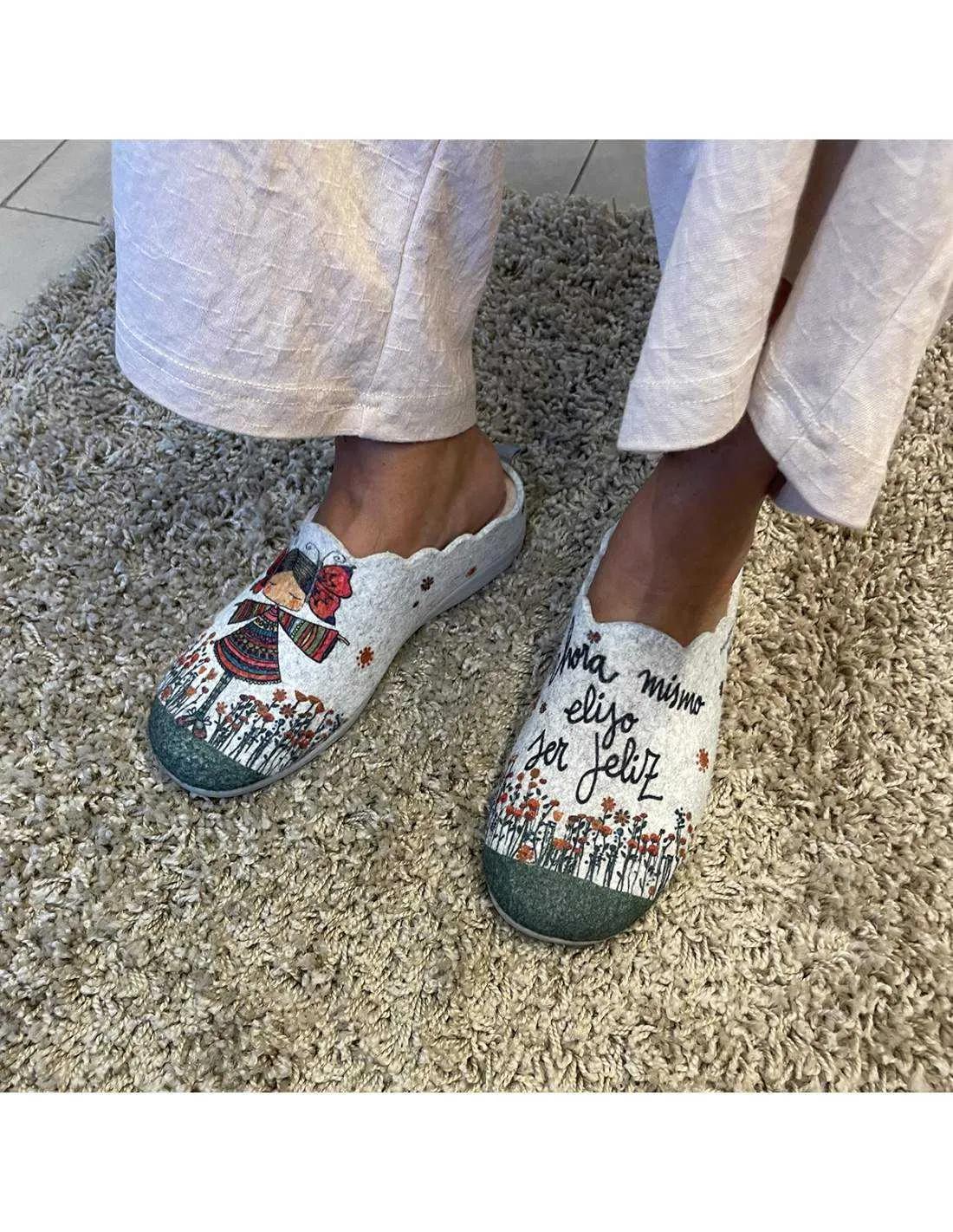 Zapatilla de Casa "Ahora mismo elijo ser feliz" Fieltro Gris