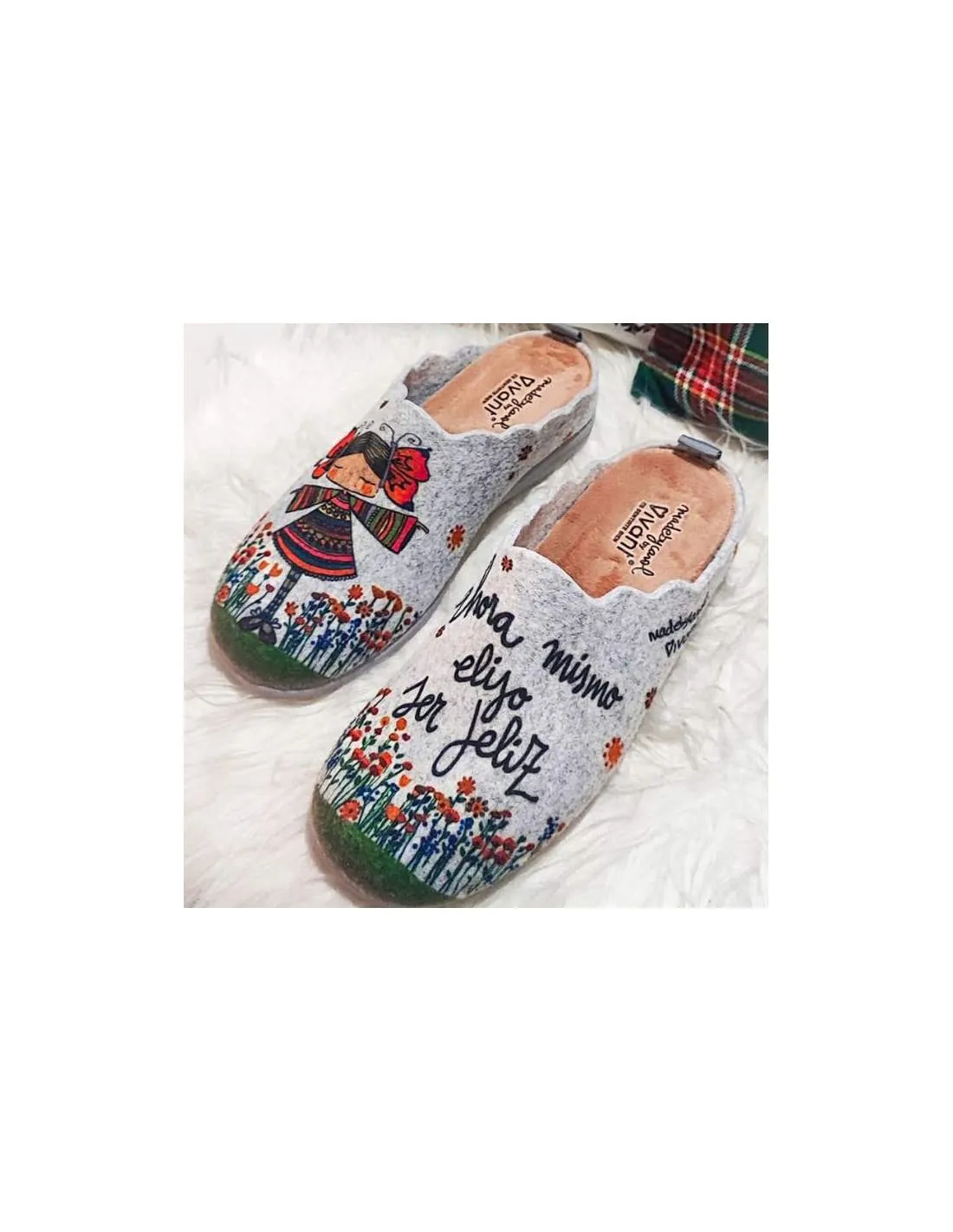 Zapatilla de Casa "Ahora mismo elijo ser feliz" Fieltro Gris