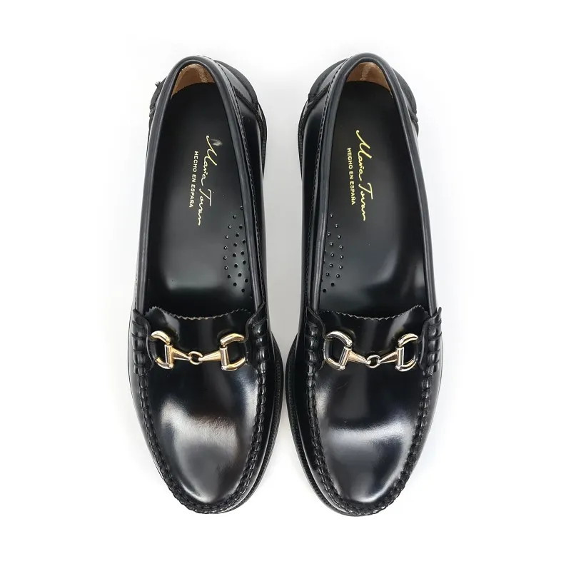 Zapatos Castellanos Mujer Piel Florentic Cadena Suela Goma 504 Negro, de María Tovar