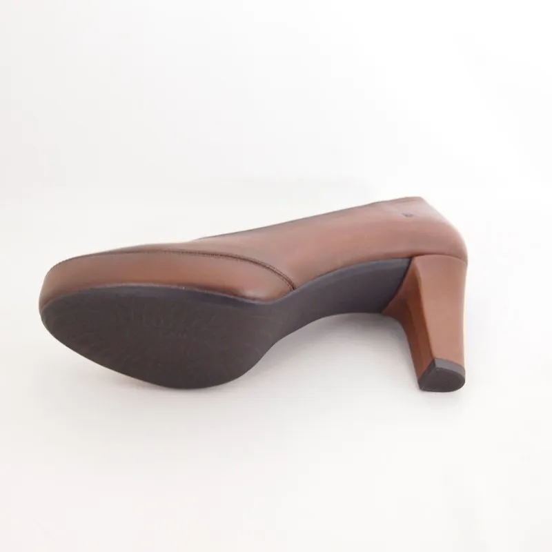 Zapatos Fluchos Charol Blesa D5794 Cuero